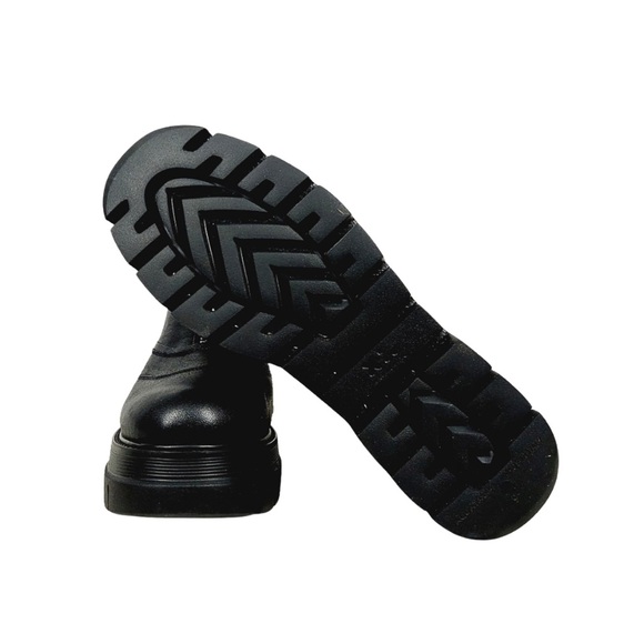 Aquatalia Black Calf Leather Zip-Up Ankle Boots - Picture 7 of 9